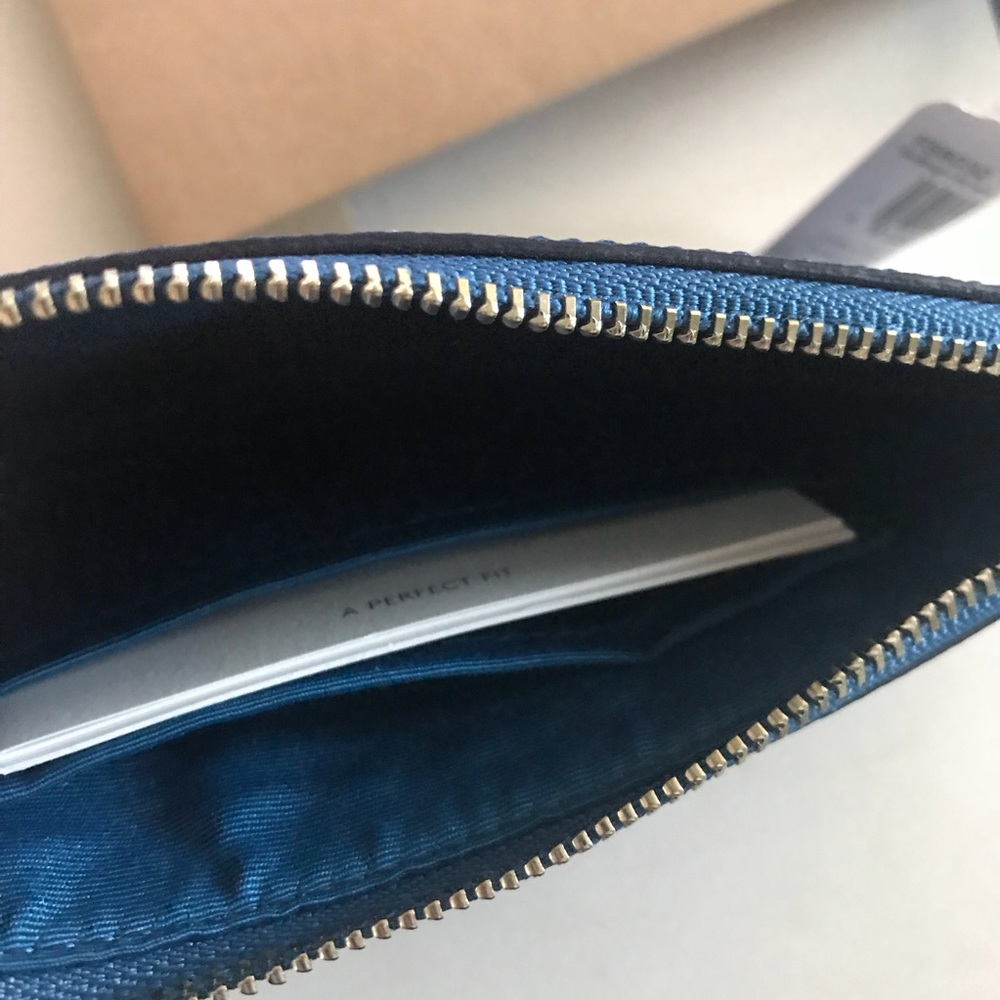 💖SALE💖 Coach Mineral Blue wristlet NWT - Picture 2 of 3